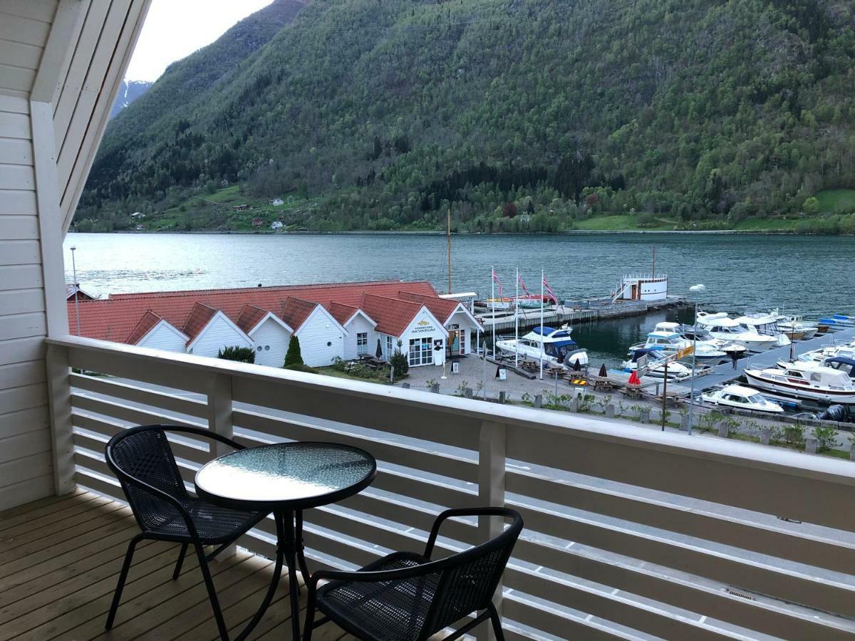 Balestrand Fjordapartments Екстер'єр фото